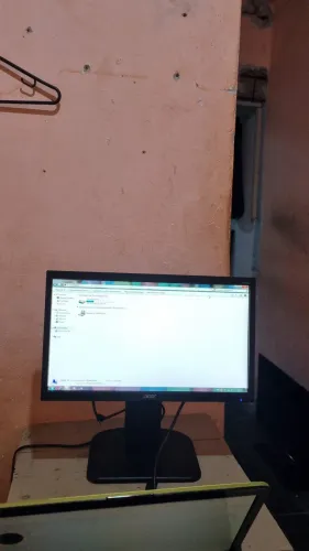 Monitor acer 20"