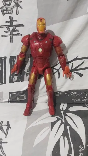 Boneco Homem de Ferro Mark lll Hasbro 2007