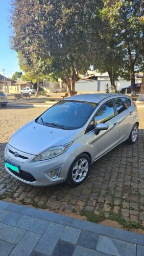 Ford Fiesta SE 1.6 16V Flex 5P 2012