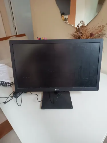Monitor LG 19,5" - 20MK400H-B
