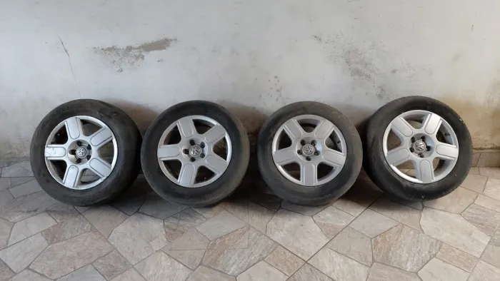 Vende-se aro 15 5x100 somente o aro