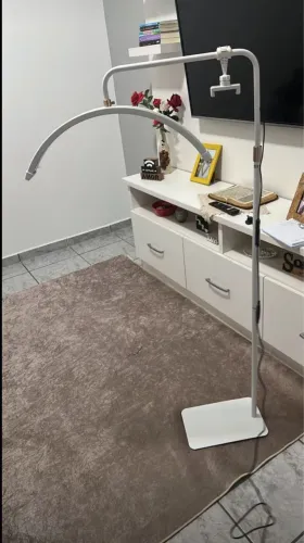 Luminária meia lua