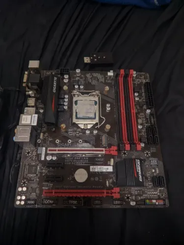 Processador com placa mãe