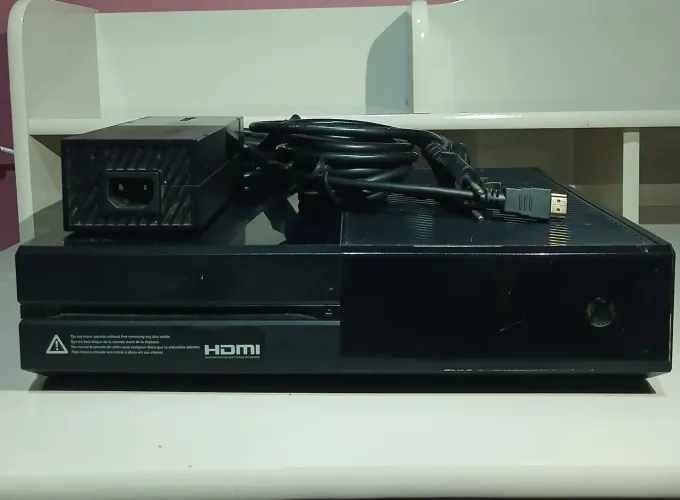 Xbox One Fat (Semi-Novo)