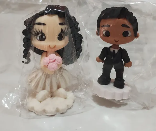 Topo de bolo noivos casamento 