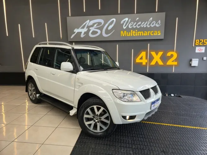 Mitsubishi Pajero TR4 2.0 Flex 16V 4X2 Aut. 2015