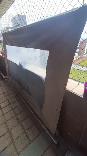 Toldo retrátil para varandas ou comercios