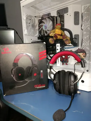 Headset gamer Zeus pro redragon