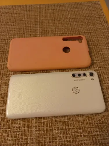 Motorola One Fusion + Conservado - Câmera Pop Up perfeita.