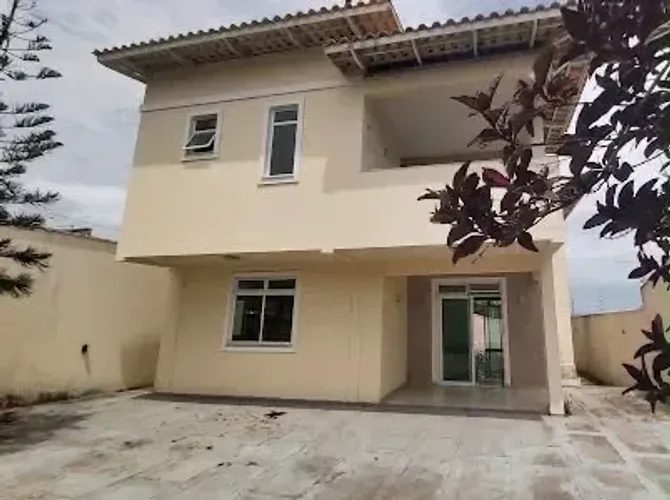CASA DUPLEX IMPONENTE ENTRE FORTALEZA E EUSÉBIO | COM ÁREA DE LAZER