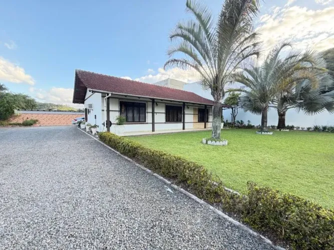 Casa BENEDITO NOVO - SC