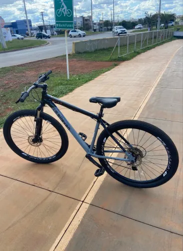 Vendo bike aro 29 mtb TAM 19 pr/cinza GEAR