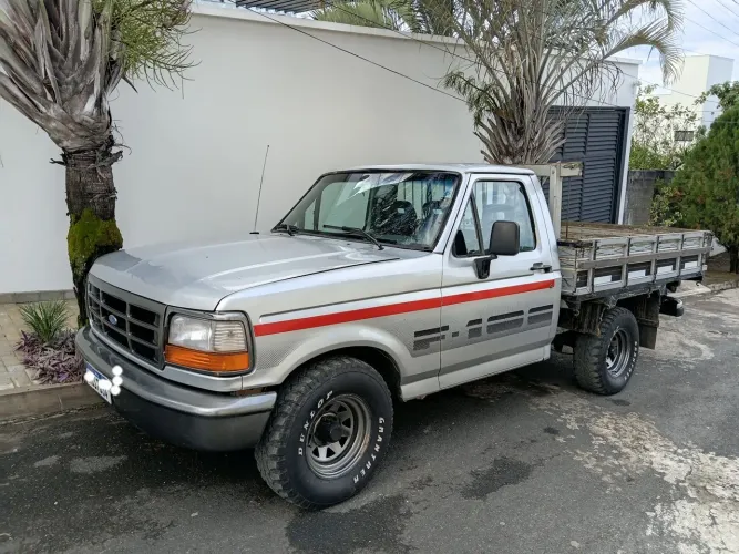 Ford F-1000 XL 2.5 HSD Diesel TB 1997