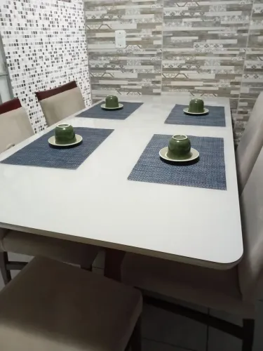 Mesa de madeira com tampo de vidro 6 lugares