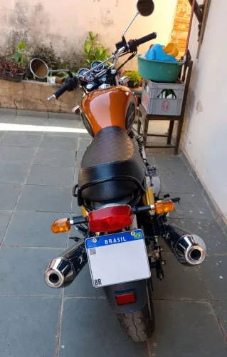 Interceptor 650 edição especial