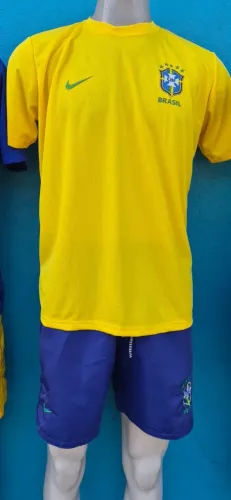 Camisa do Brasil. Todas as cores! Corre pra garantir a sua pra Hoje.