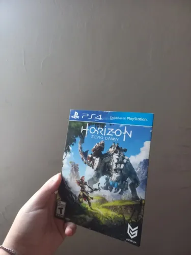 Horion Zero Down e God of War - PS4 (Mídia Física)