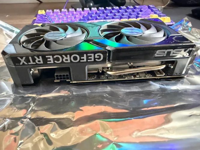 ASUS RTX 4060 Ti 8GB