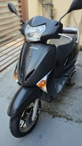 Vendo Honda lead 2015