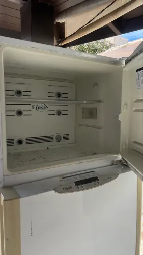 Geladeira para doação