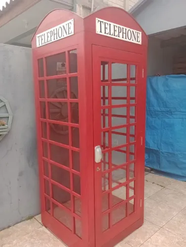 Cabine telefônica inglesa