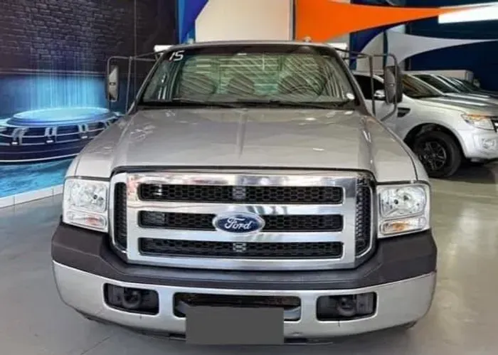 FORD F-350 CARROCERIA ANO 2015