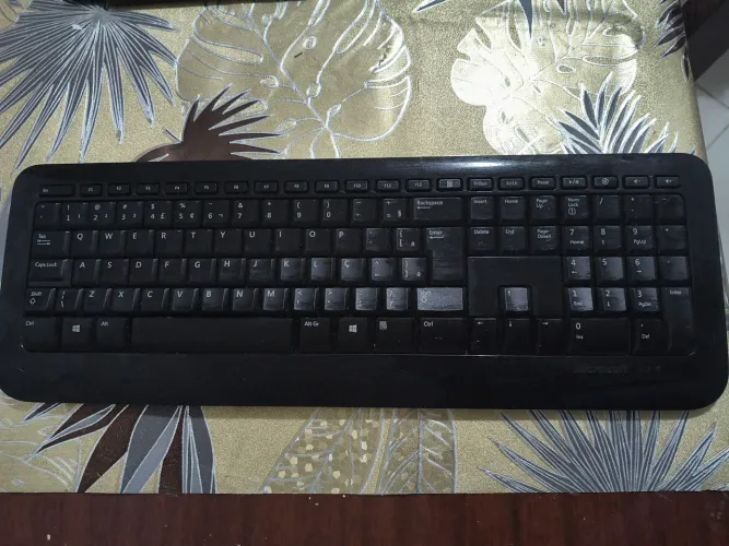 Teclado para o uso doméstico ou escritório marca MICROSOFT
