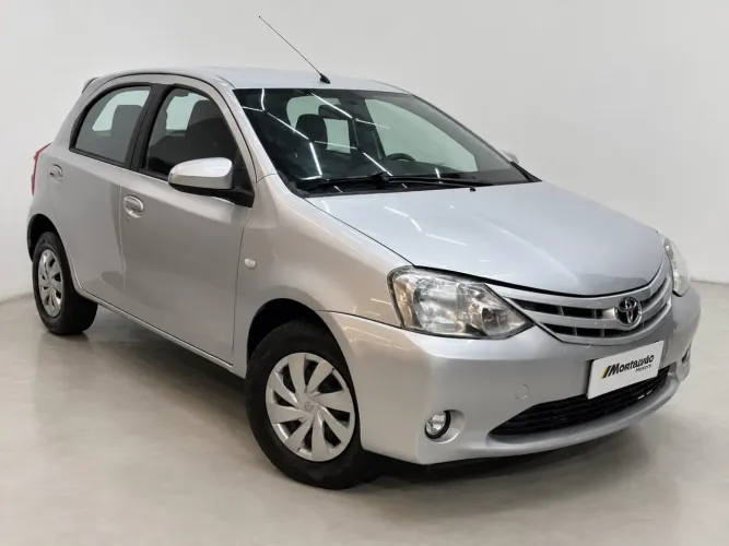 Toyota Etios X 1.3 Flex 16V 5P Mec. 2015