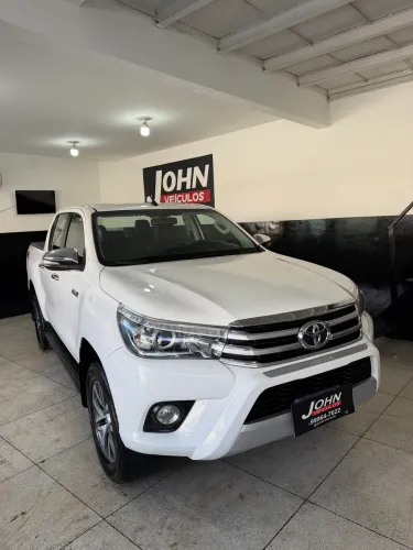Toyota Hilux CD SRX 4X4 2.8 TDI 16V Diesel Aut. 2017