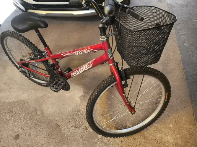 Bicicleta Cairu aro 24 usada em bom estado