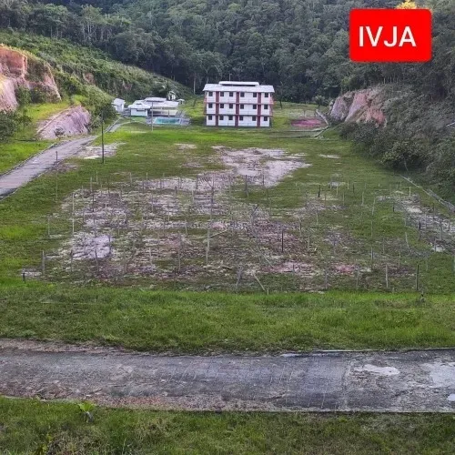 Suíte 25m² Mobiliada - 15 Minutos de Manaus com Ótimo Local