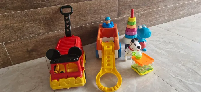 Kit brinquedos em bom estado