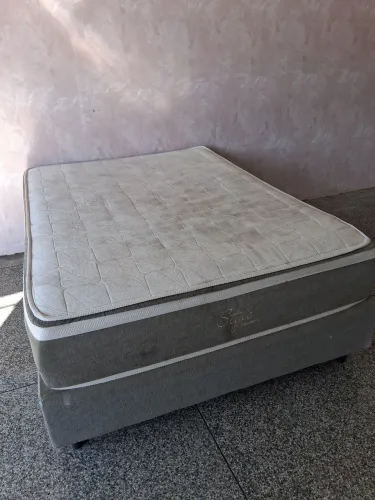 Cama box casal
