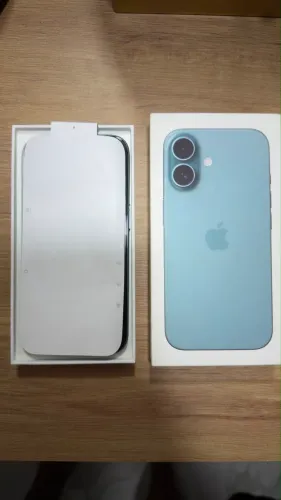iPhone 16