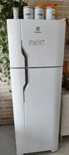 Geladeira Eletrolux DFN39