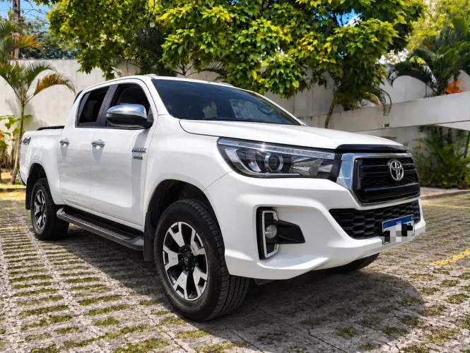 Toyota Hilux CD SRX 4X4 2.8 TDI 16V Diesel Aut. 2019