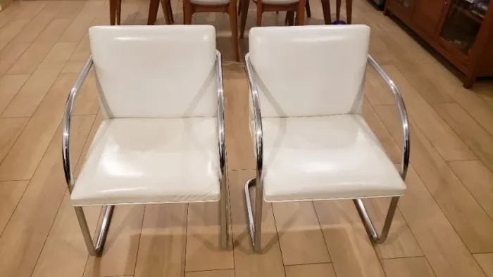CADEIRA CANTILEVER TOK STOK | MODELO BRNO | OPORTUNIDADE (SOMENTE PARA RETIRADA EM MOEMA)