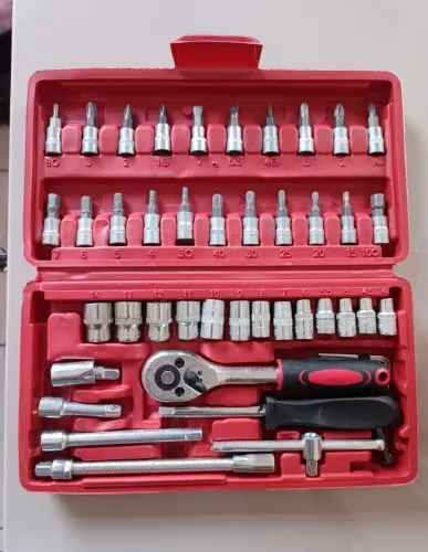 Kit de ferramentas 46 peças jogo de soquetes chave catraca reversível com maleta - Novo