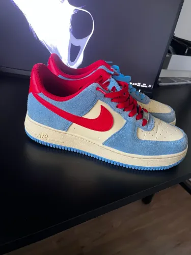 Nike Air Force 1