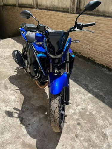 YAMAHA FZ25 FAZER 250cc