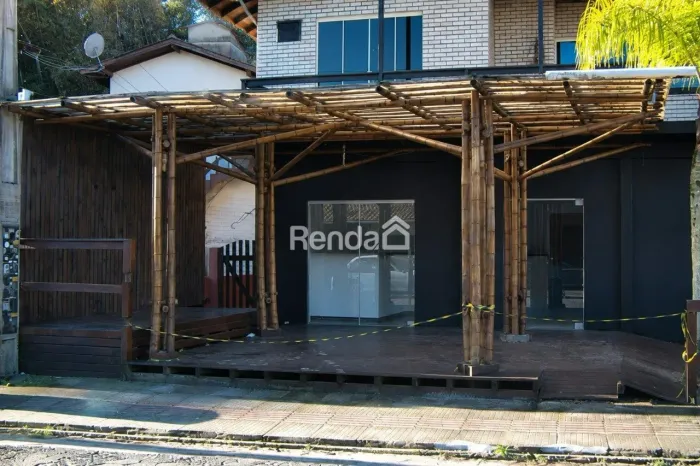 ALUGA-SE Loja Comercial 78m² na Praia da Ferrugem 2 Banheiros Garopaba