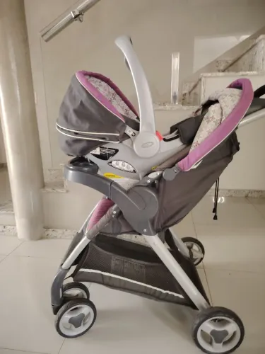 Carrinho de bebê