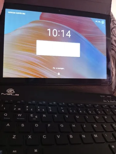 Tablet com Teclado Completo 