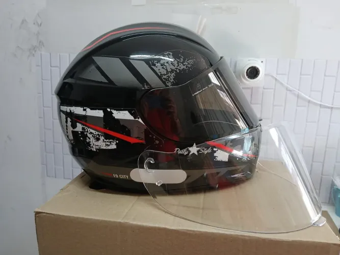 Capacete Moto Fly City Preto Brilhante Vermelho Tamanho 56 Com Viseira Fumê