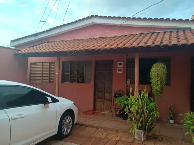 vende.se.duas casa no. Terreno