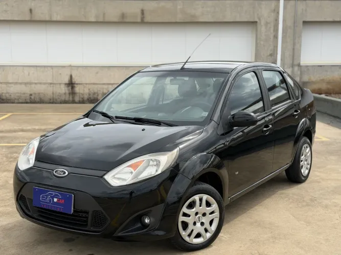 Ford Fiesta Sedan SE 1.6 16V Flex 4P 2014