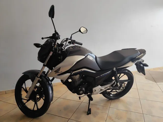 ÚNICO DONO SÓ 3.000 KM