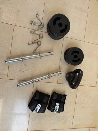 Halteres, Anilhas, Kettlebell e Caneleiras