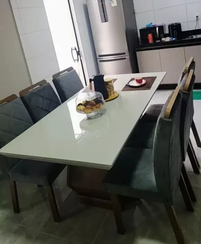 Mesa de jantar com tampo de vidro 6 cadeiras