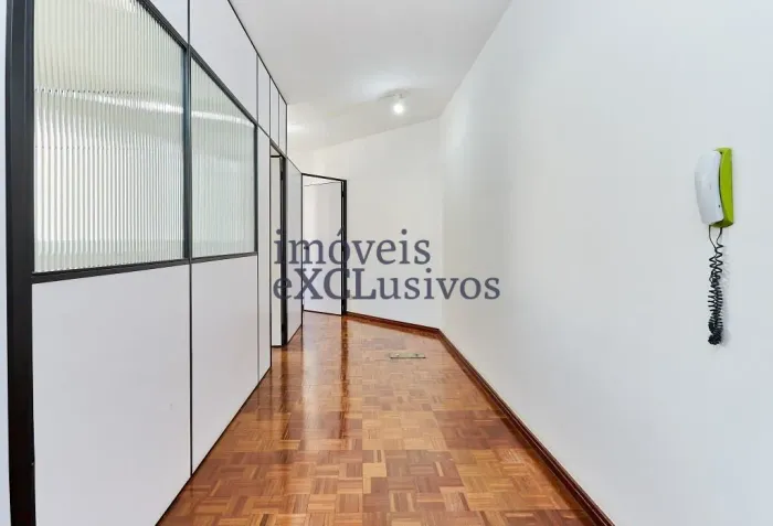 Conjunto Comercial à Venda no Batel